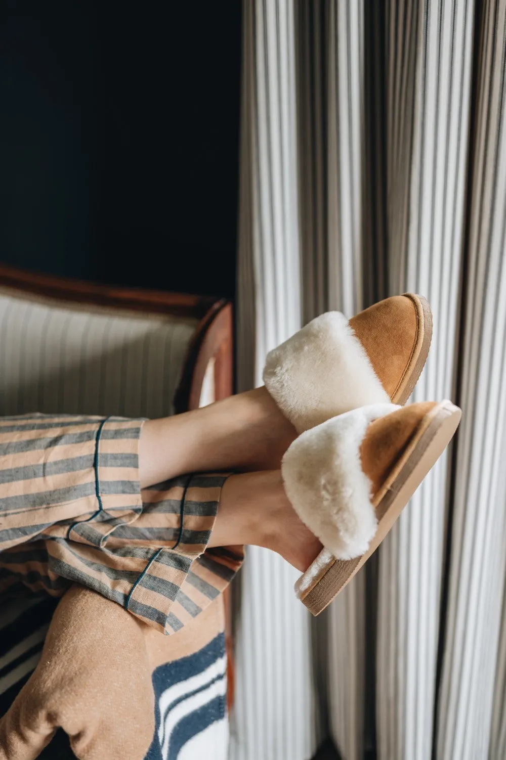 Women's Sheepskin Slip-on Slippers | VERONICA